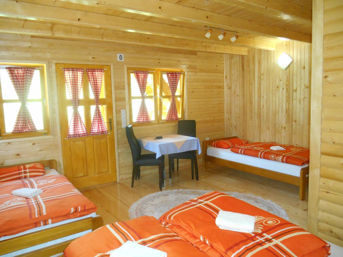 Motel Bavaria Фоча Екстер'єр фото